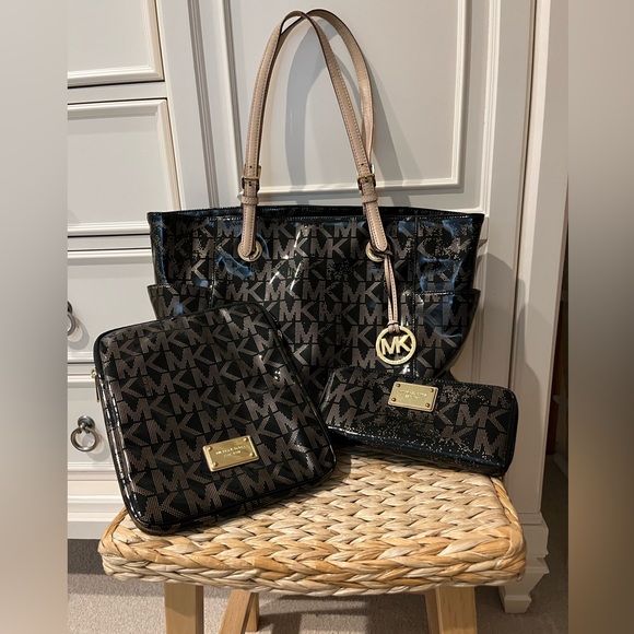 MICHAEL KORS WALLET - Picture 6 of 6